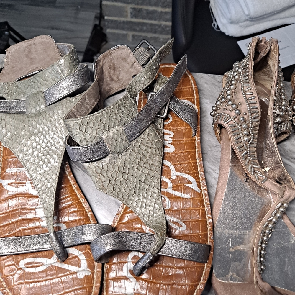 Summer sandals bundled